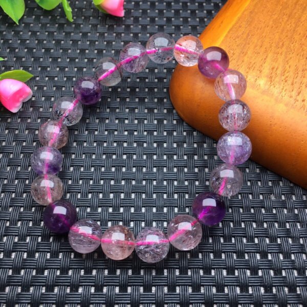 Super seven one-loop bracelet