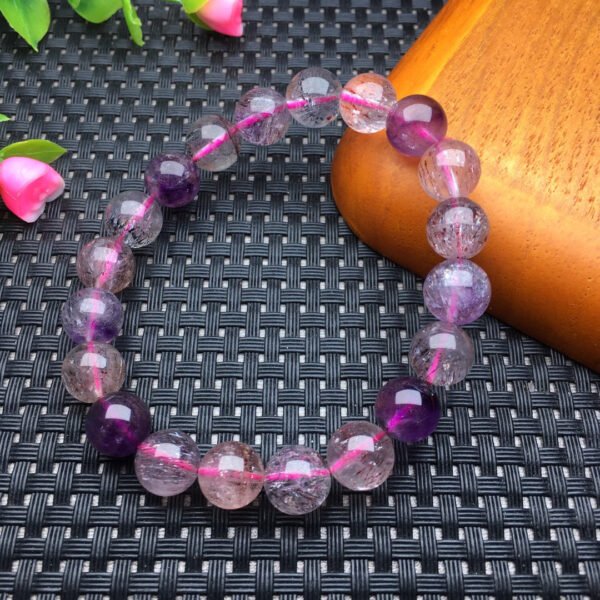 Super seven one-loop bracelet