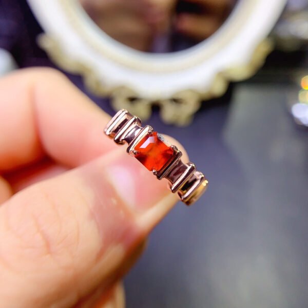 wsxc1698330501122_1 Pure natural Fanta garnet rings are shipped with a main stone size of 5mm.2610105634