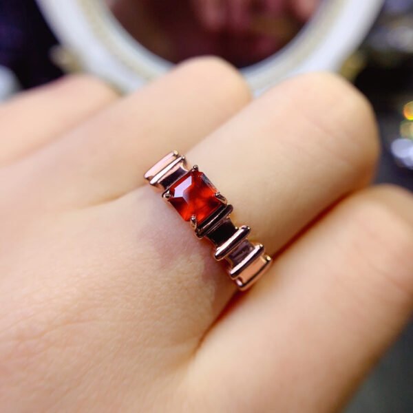 wsxc1698330501122_4 Pure natural Fanta garnet rings are shipped with a main stone size of 5mm.2610105634