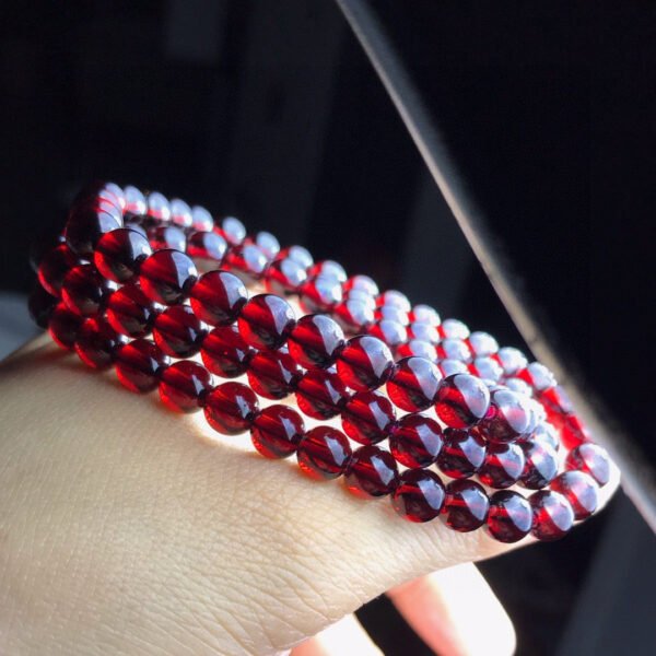 wsxc1698338123463_5 Natural Wine Red Garnet Three Ring Bracelet, with beads approximately 5.6 to 5.7mm in diameter2610169354