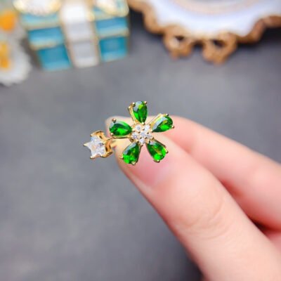 Natural diopside ring shipment, main stone size 3 * 5mm2810130189