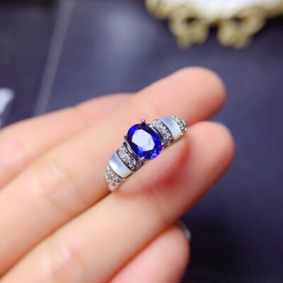 Natural sapphire ring, main stone 5 * 7mm