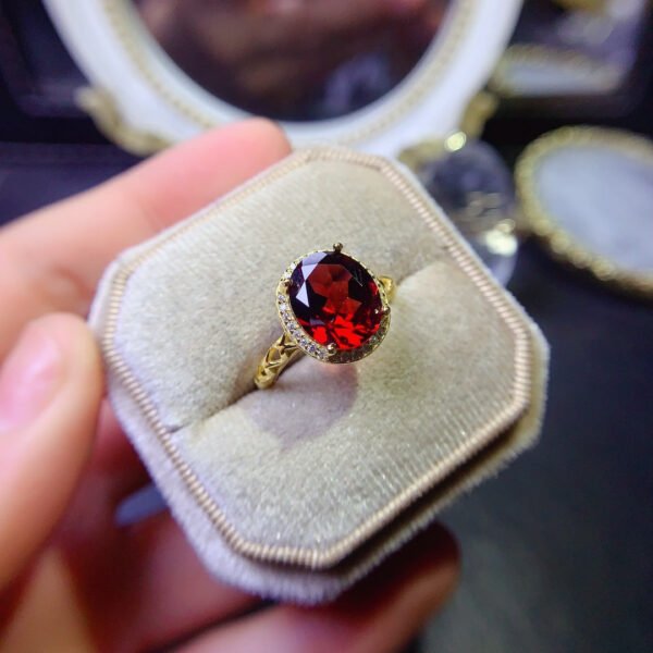 wsxc1698766273478_0 Pure natural Mozambique garnet ring, with a main stone size of 8 * 10mm3110140125