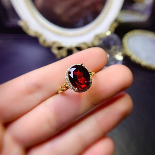 wsxc1698766273478_2 Pure natural Mozambique garnet ring, with a main stone size of 8 * 10mm3110140125
