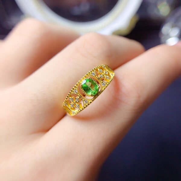 wsxc1699110636216_0 Super Shiny ✨ The Shackleberry Ring, with a main stone size of 4 * 5mm0411180872