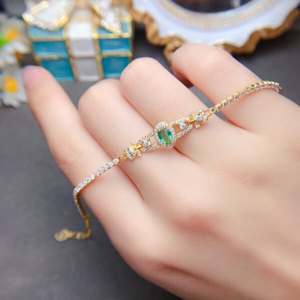 Luxury natural Colombian emerald bracelet, bare stone size 4 * 6mm0411260159