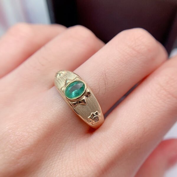 wsxc1699111789210_2 Pure natural Colombian emerald ring, main stone size 4 * 6mm0411190564