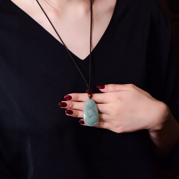 wsxc1699972253345_5 The naturally selected Hetian Yuengong pendant has a size of about 49.6 * 27.6 * 8.8mm.1114119822
