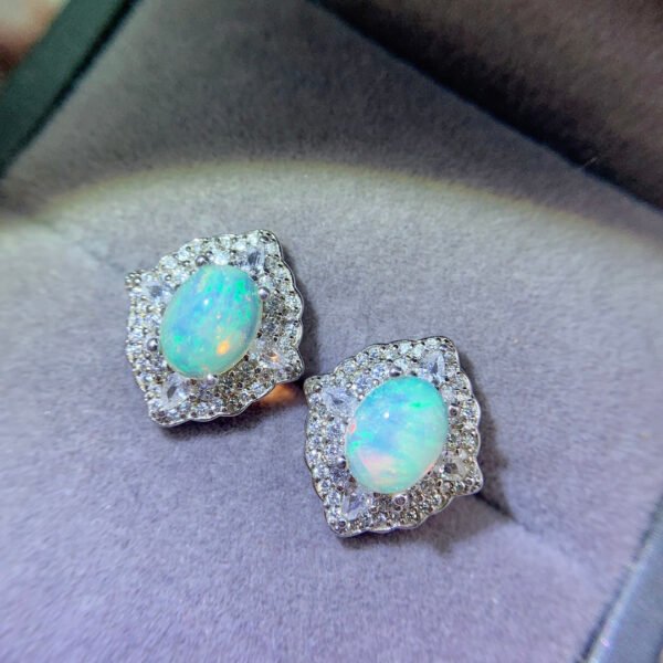 wsxc1700076461750_3 Pure natural dazzling white opal earrings, with a main stone size of 6 * 8mm1115140233