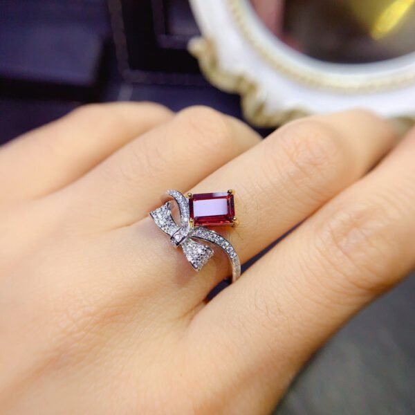 wsxc1700166439099_3 Pure natural Mozambique garnet ring. Main stone size square 5 × 7mm1116099177